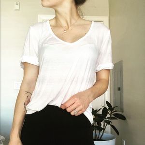 Loose V-Neck Tee